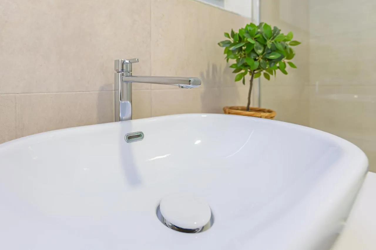 Ventura 2 - Centric & Pool - Simplytarifa Apartment Spain