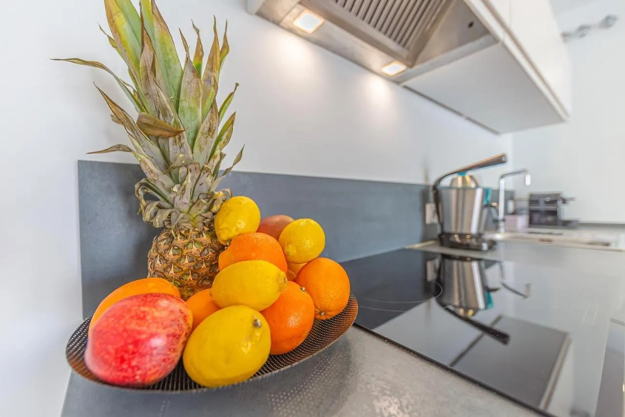 Ventura 2 - Centric & Pool - Simplytarifa Apartment