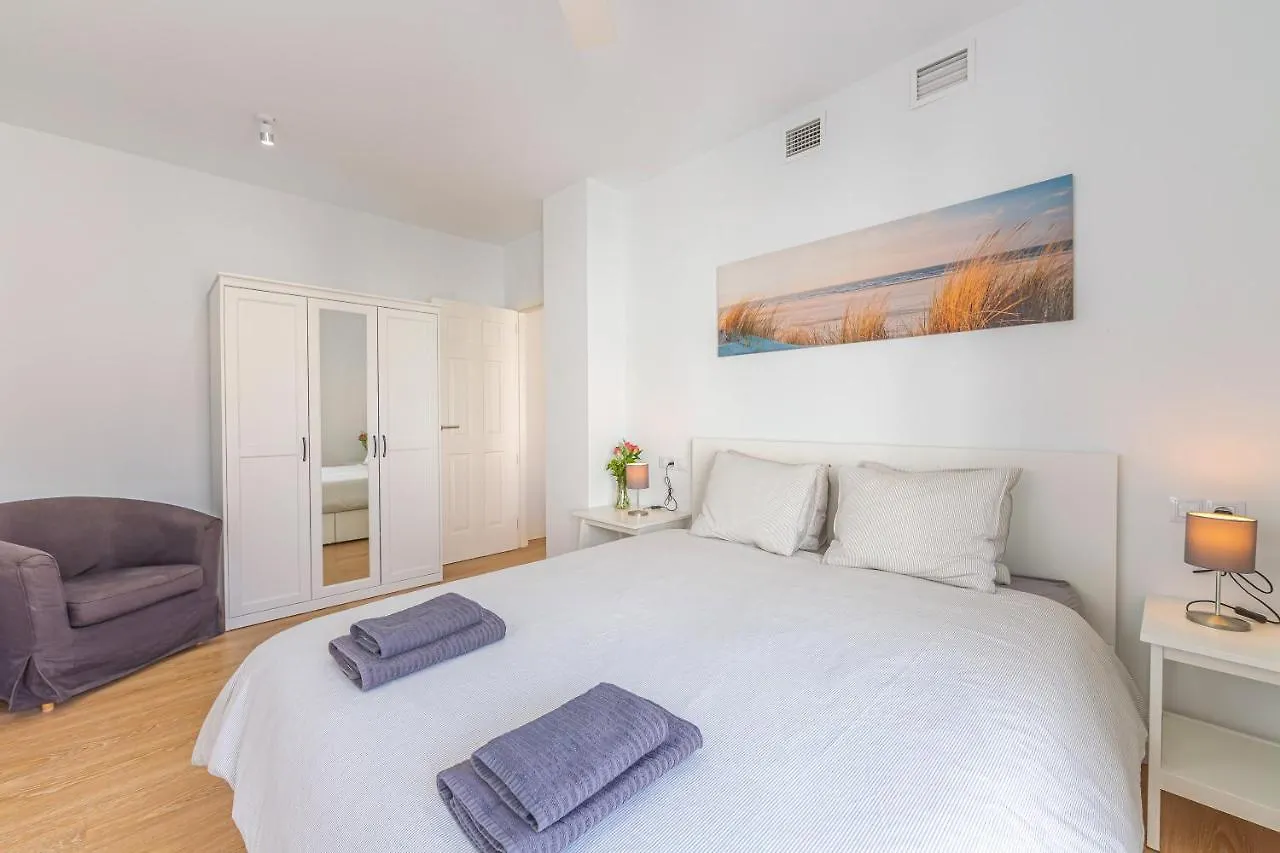 Ventura 2 - Centric & Pool - Simplytarifa Apartment