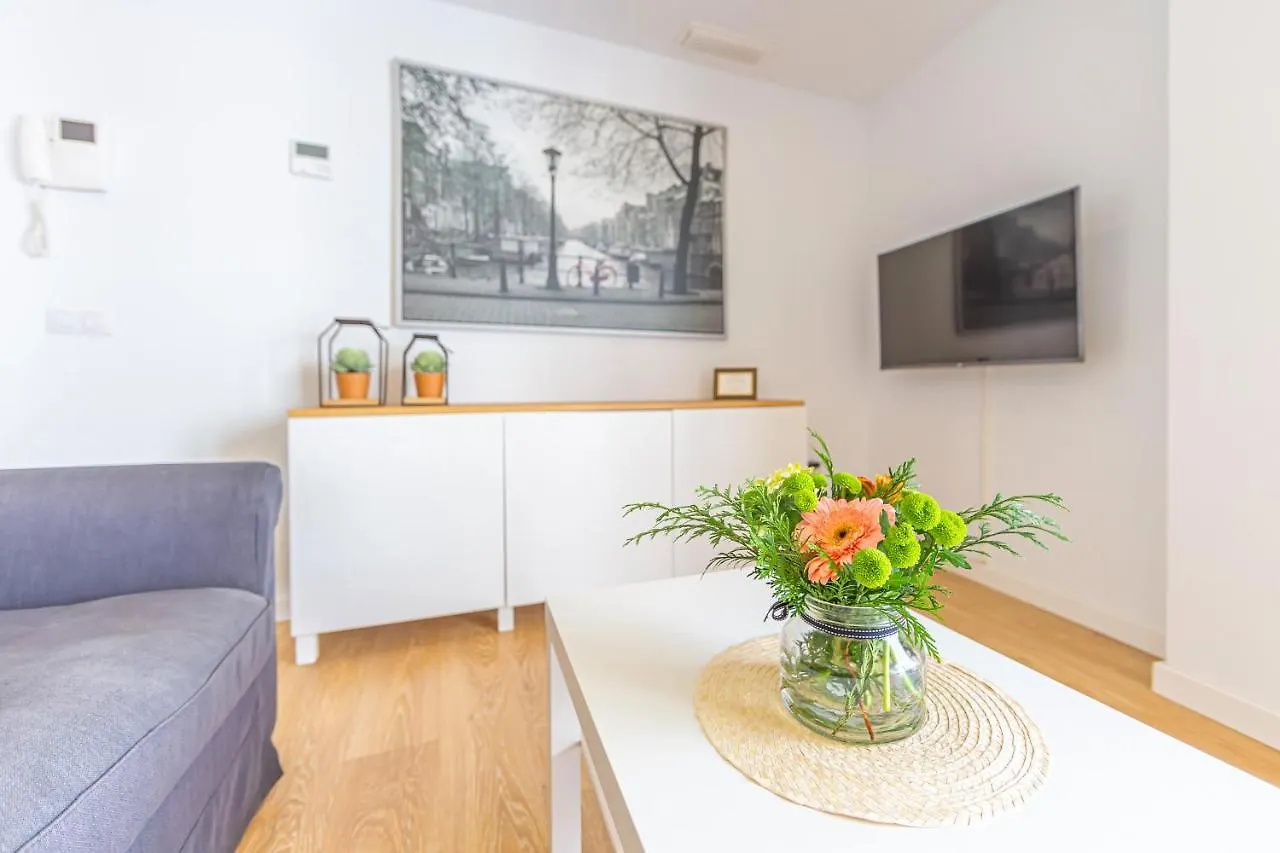 Ventura 2 - Centric & Pool - Simplytarifa Apartment Spain